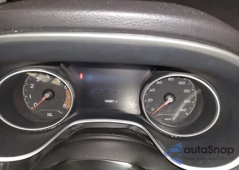 2018 Jeep Compass Latitude 4X4 из США, поврежденный, VIN 3C4NJDBBXJT485440